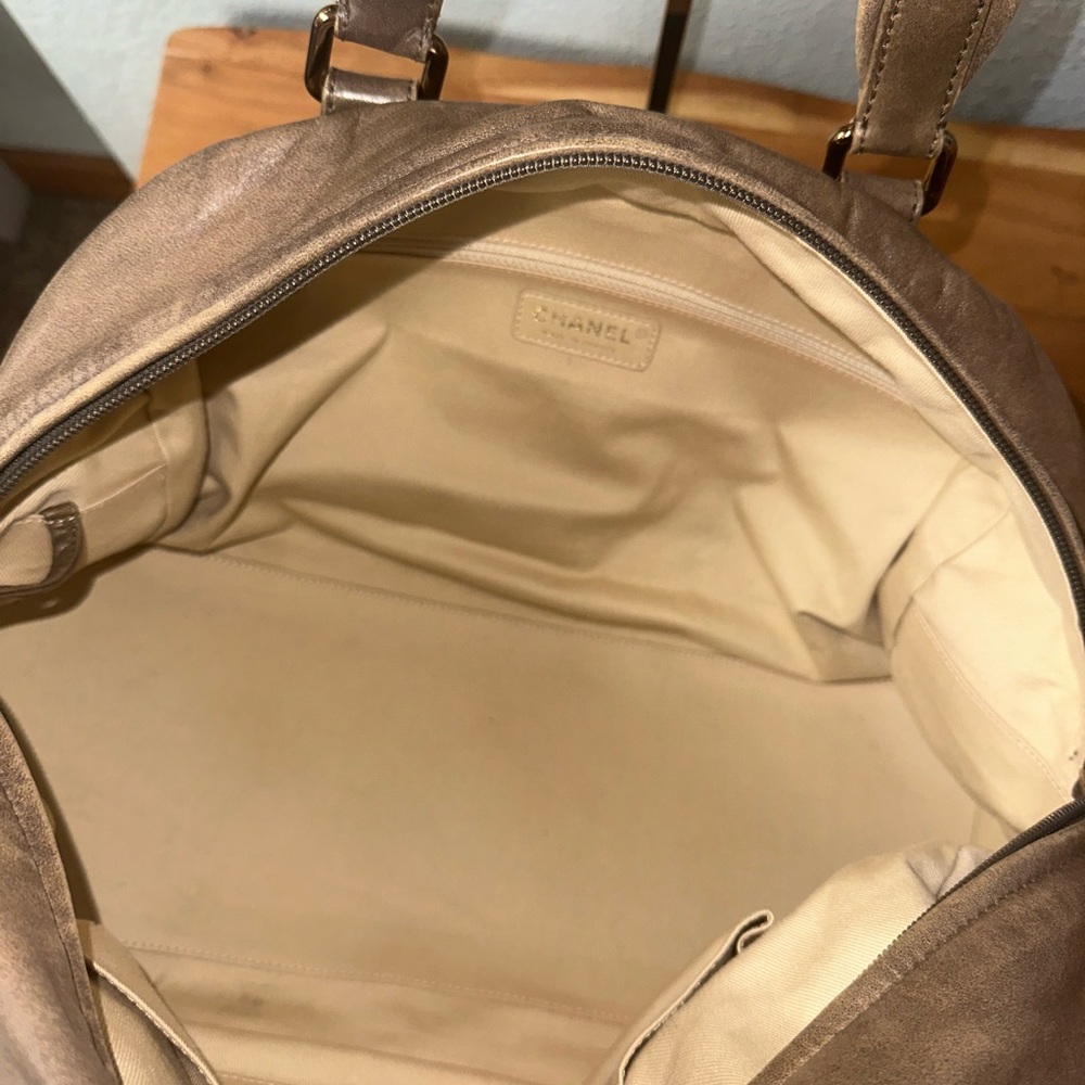 CHANEL Cloudy Bundle Bowler ❤️ Beige (Dirty Olive) - Picture 3 of 13